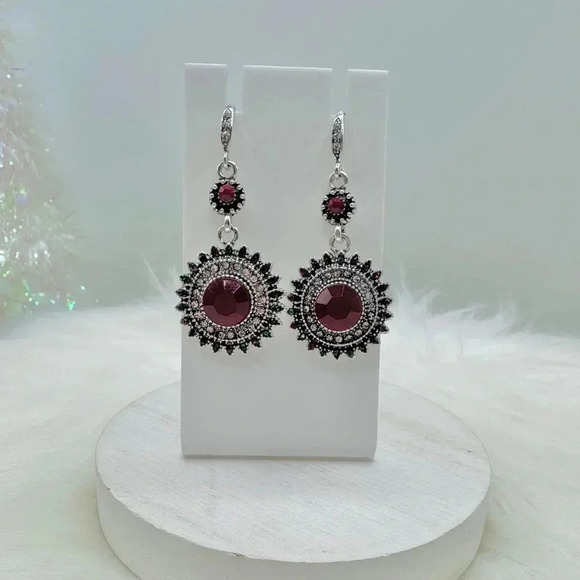 Classic Retro Bohemian Statement Earrings - Picture 4 of 4